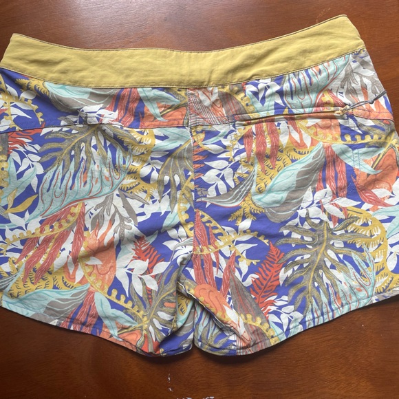 Patagonia 100% recycled nylon shorts - Picture 2 of 4